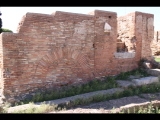 04291 ostia - regio i - insula viii - botteghe (i,viii,6) - bli von via del larario - re - treppe - 09-2022.jpg